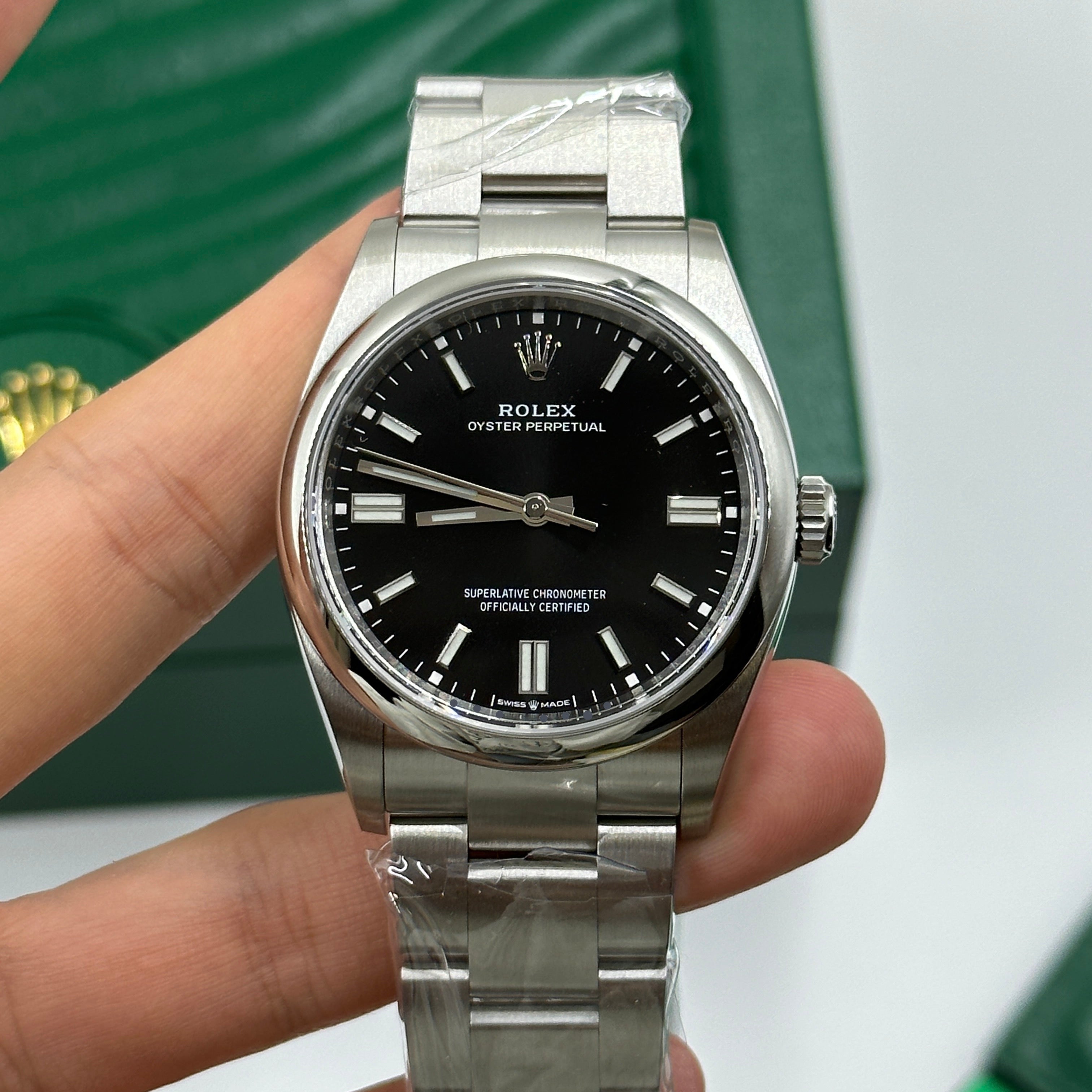 Rolex Oyster Perpetual 36 126000 Schwarz 2025