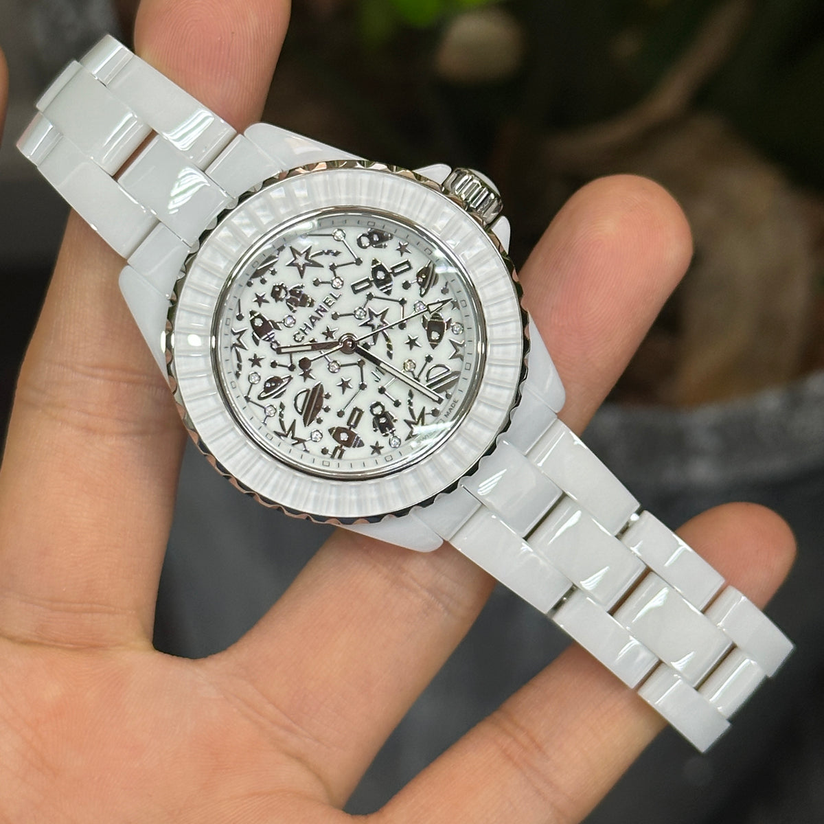 Chanel J12 H7990 2023