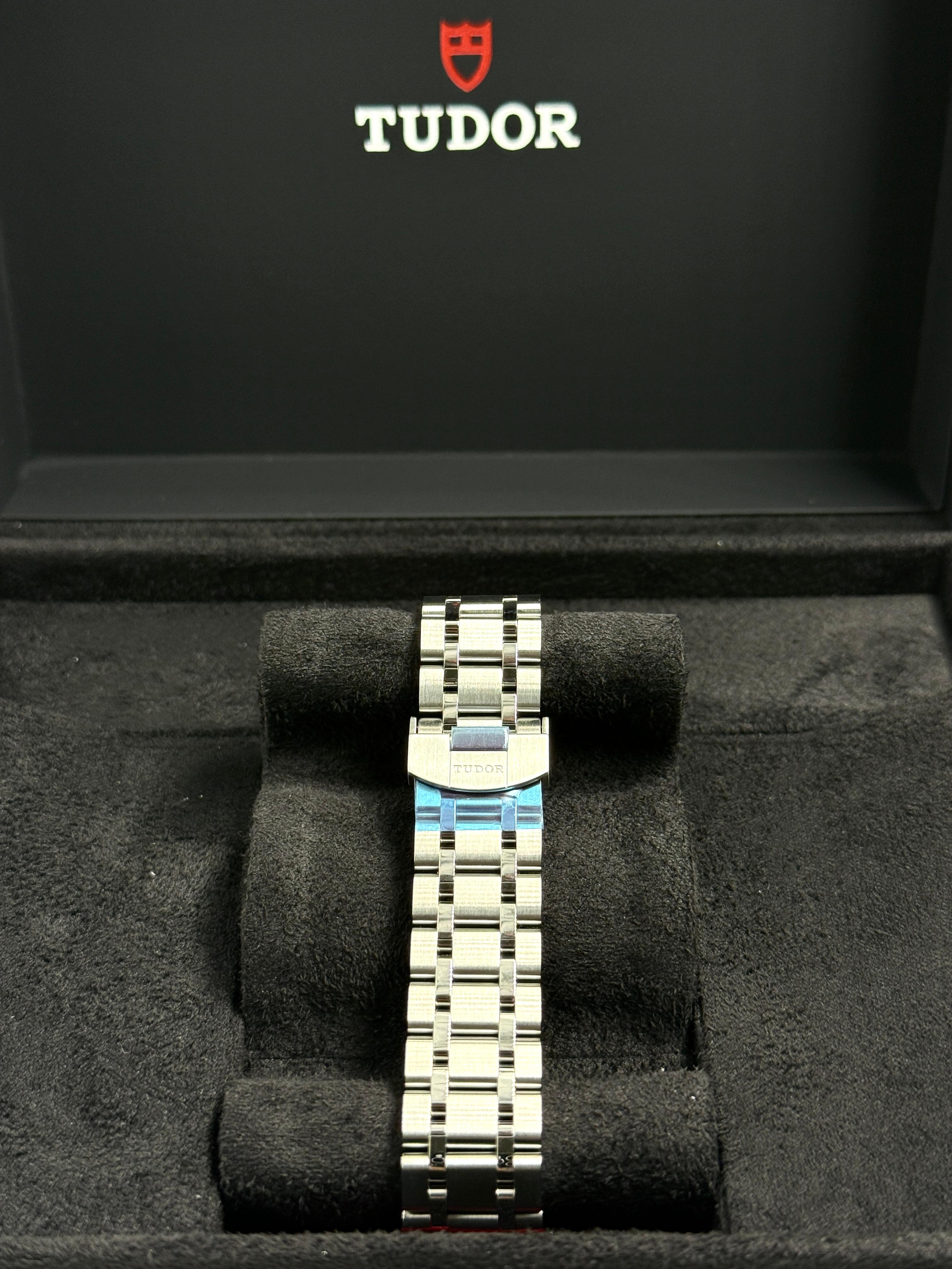 Tudor Royal 28600-0006 Blue Diamond
