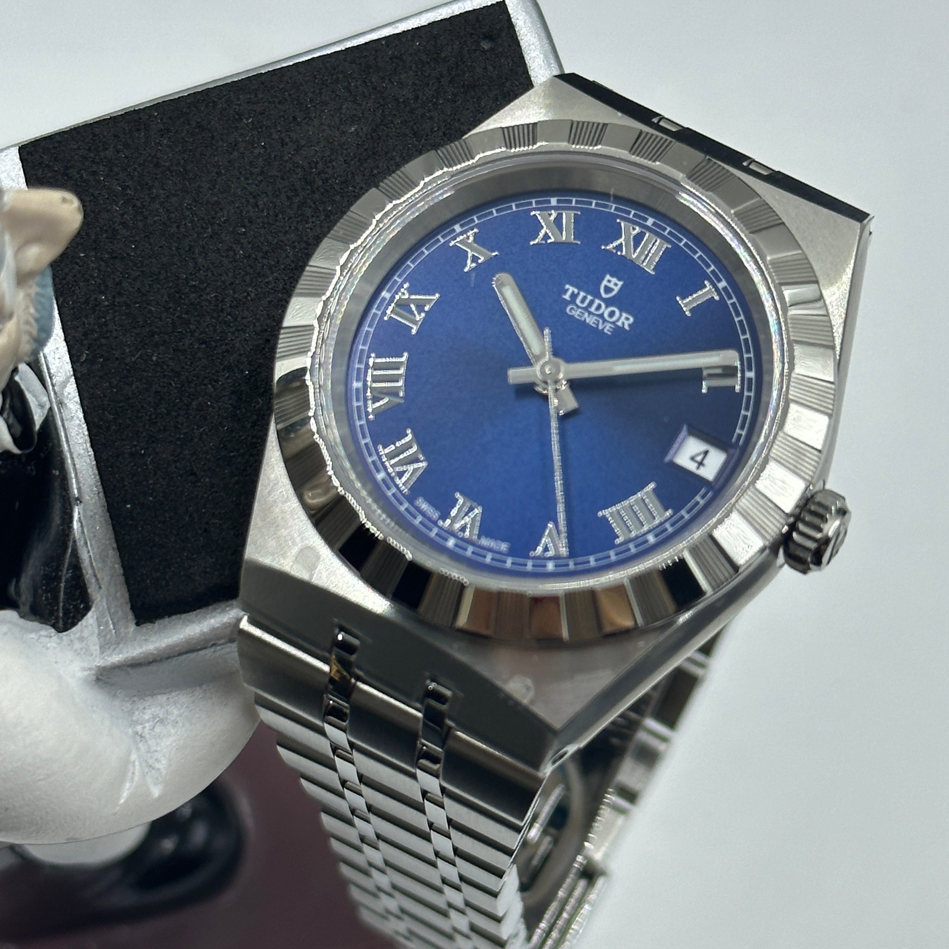Tudor Royal 34mm 28400-0006 Blue Roman Steel 2023