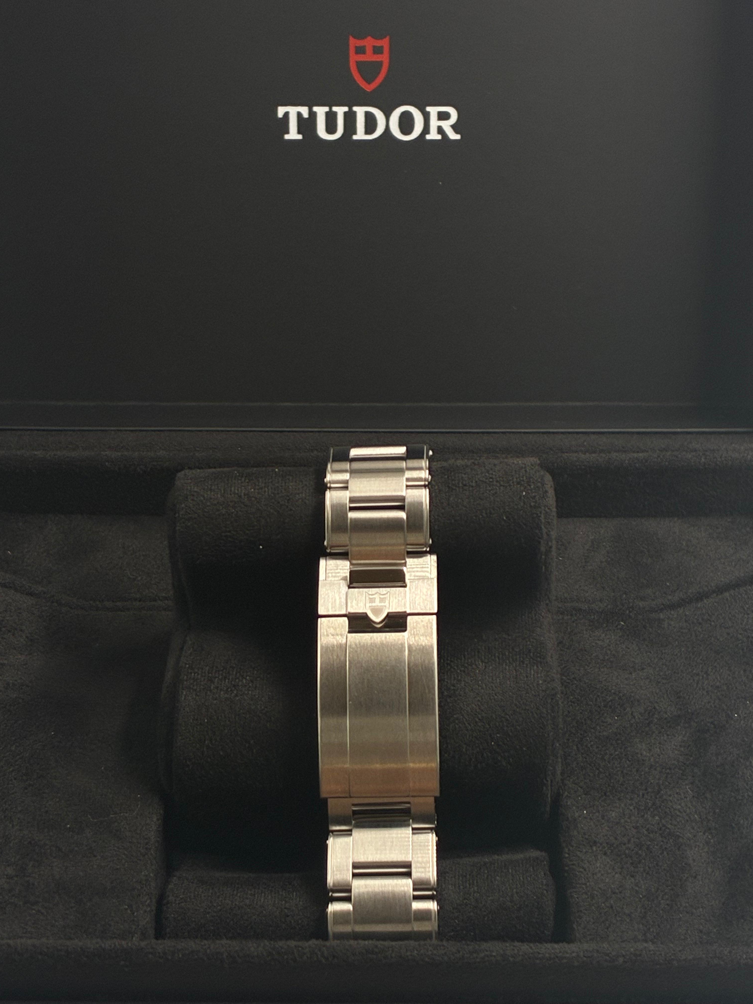 Tudor Black Bay Pro - M79470-0001