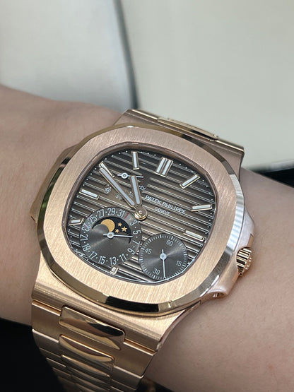 Patek Philippe 5712/1R-001 Nautilus Rose Gold / Brown