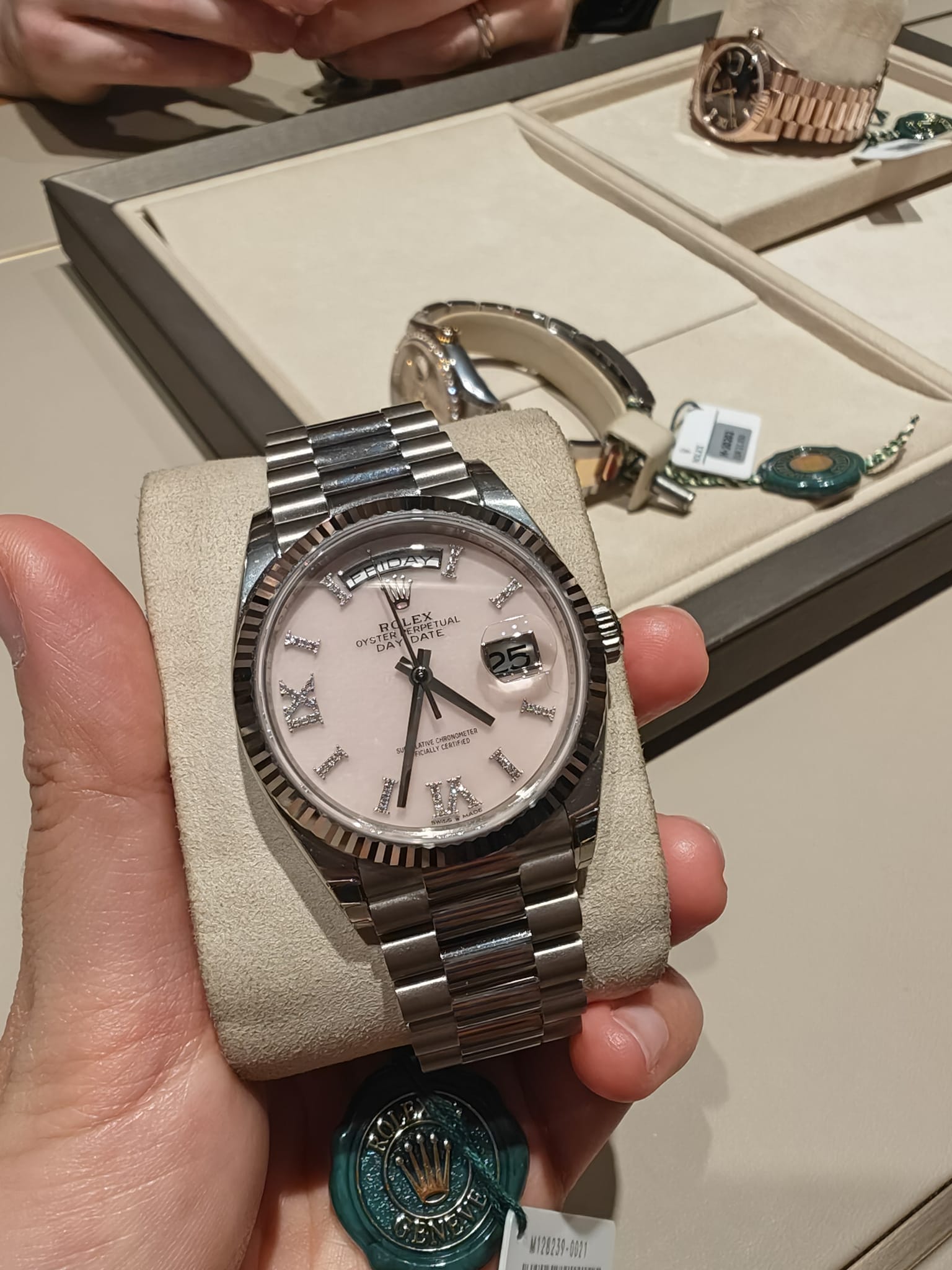 Rolex Day Date 128236 PINK ROMAN OYS 2026