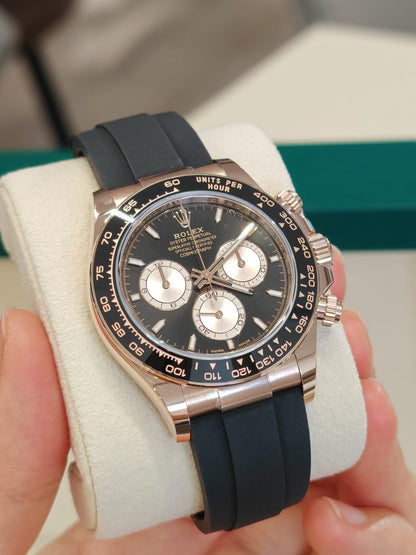 Rolex Cosmograph Daytona 126515 Hellschwarz und Sundust