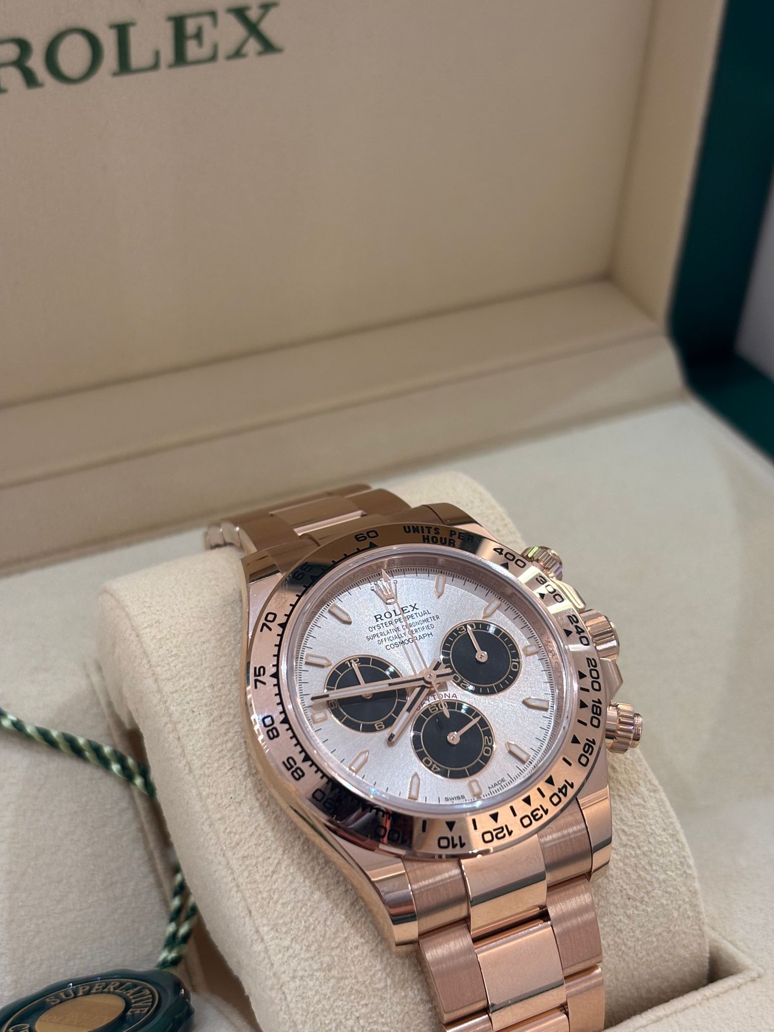 Rolex Cosmograph Daytona 126505 Sundust und leuchtendes Schwarz