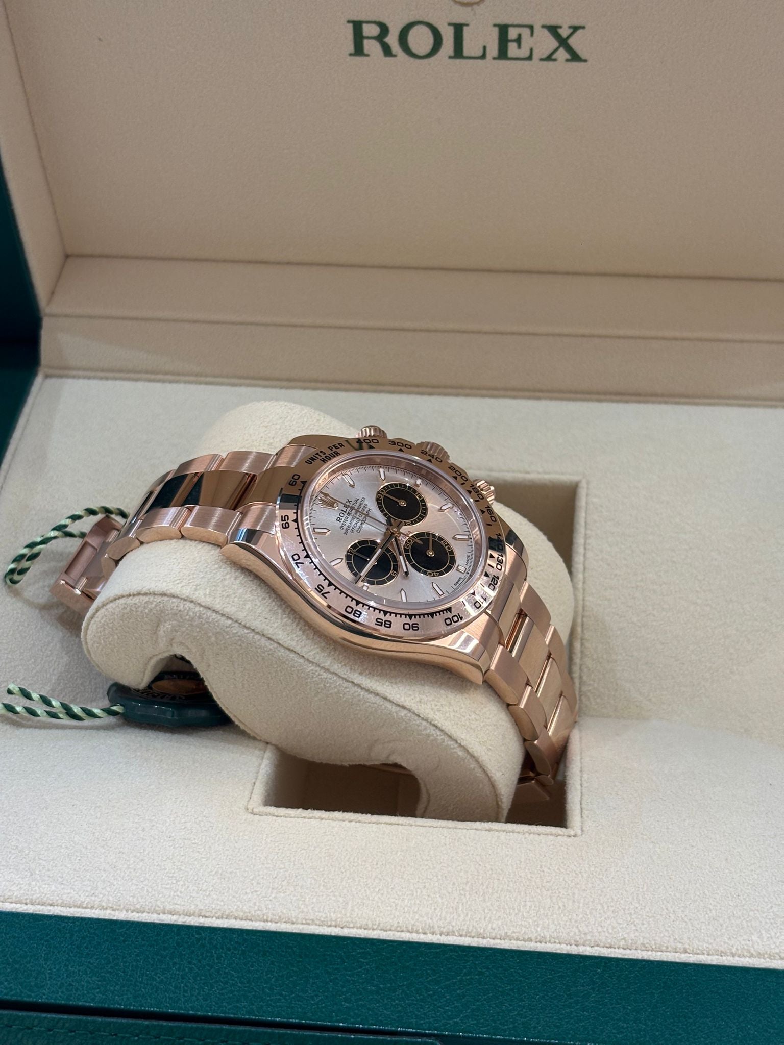 Rolex Cosmograph Daytona 126505 Sundust und leuchtendes Schwarz
