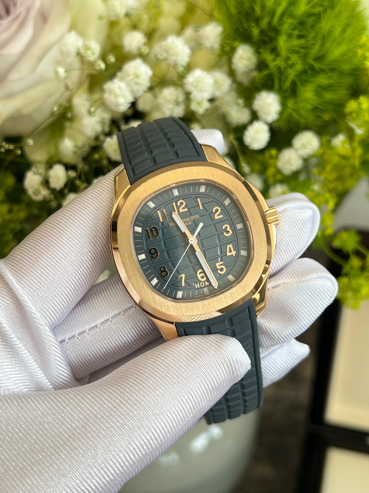Patek Philippe Aquanaut 5269R-001