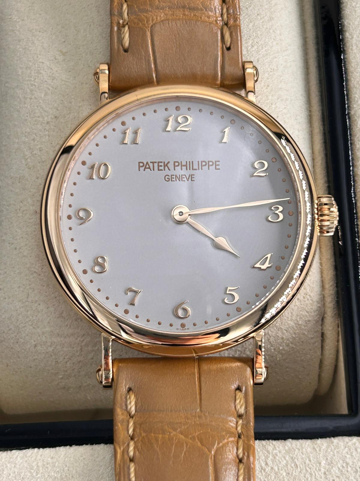Patek Philippe Calatrava 7200R-001