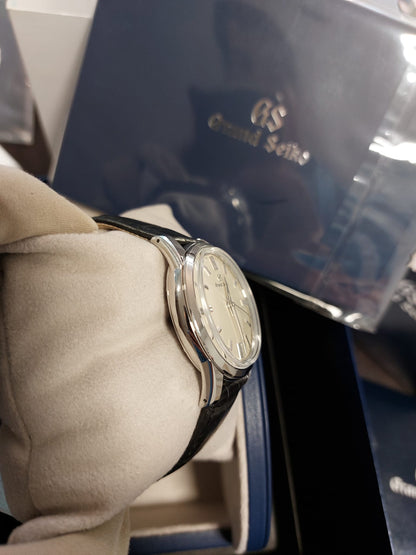 Grand Seiko Elegance SBGW301G 2026