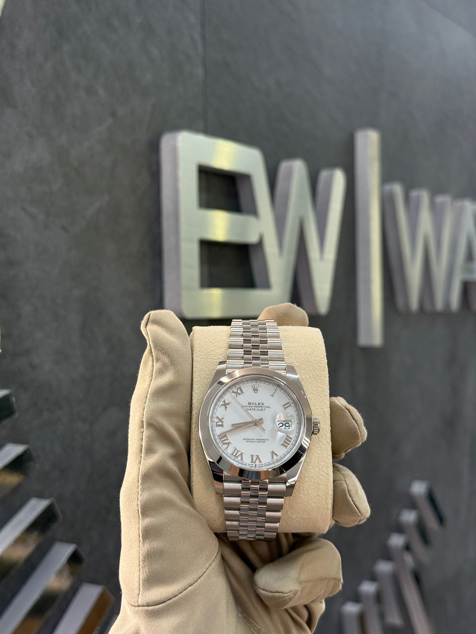 Rolex Datejust 41 126300 Weißes römisches Jubiläum 2024
