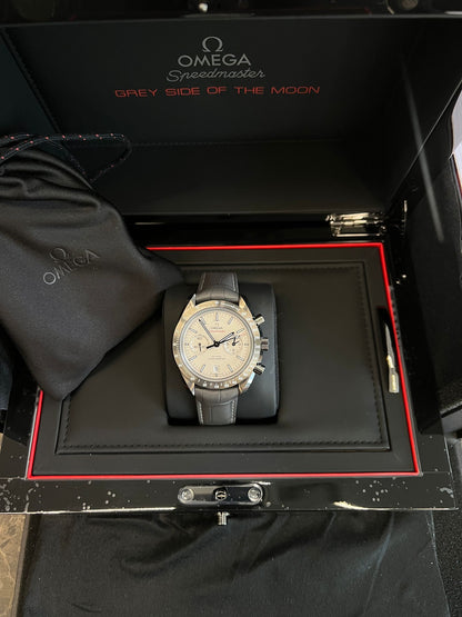 Omega 311.93.44.51.99.002 Speedmaster Moonwatch Co-Axial Grey Side of the Moon