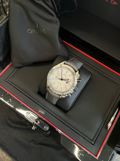 Omega 311.93.44.51.99.002 Speedmaster Moonwatch Co-Axial Grey Side of the Moon