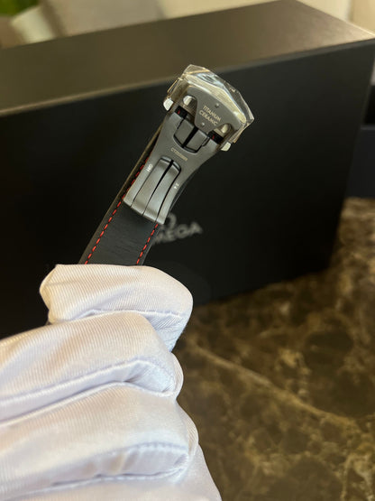 Omega 311.93.44.51.99.002 Speedmaster Moonwatch Co-Axial Grey Side of the Moon