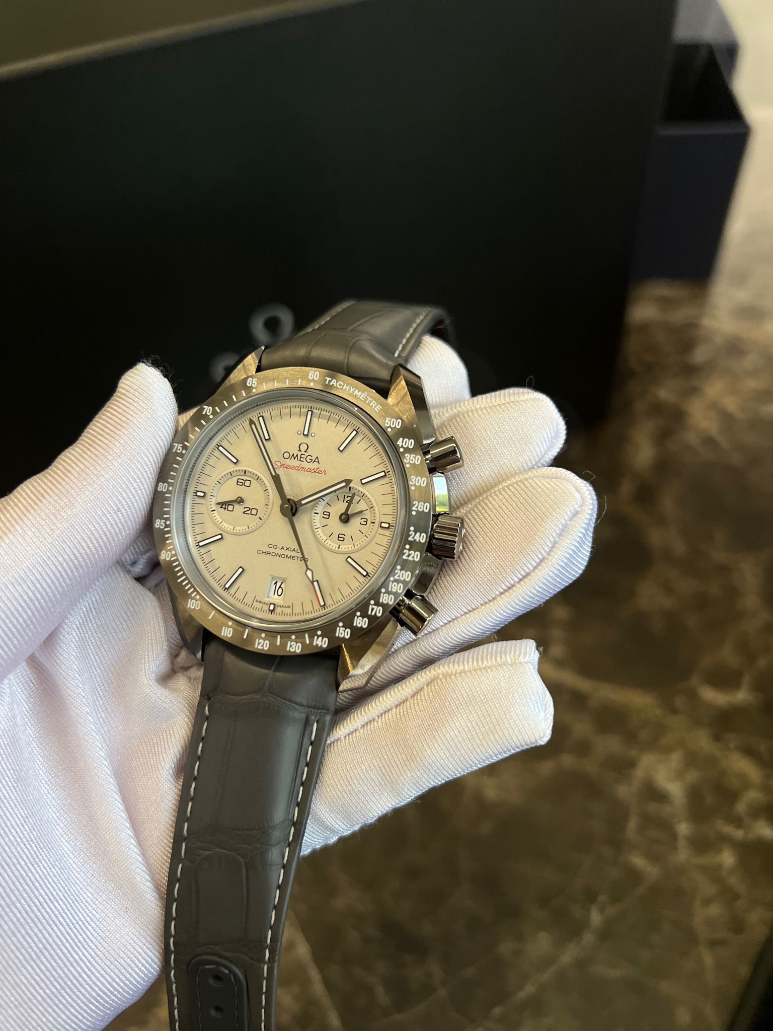 Omega 311.93.44.51.99.002 Speedmaster Moonwatch Co-Axial Grey Side of the Moon