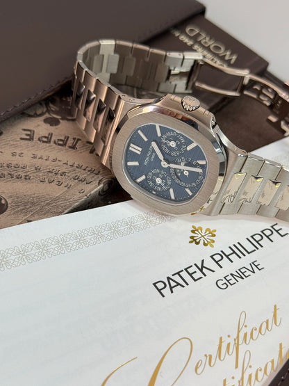 Patek Philippe 5740/1G-001 Nautilus Perpetual Calendar 5740 White Gold / Blue 2025