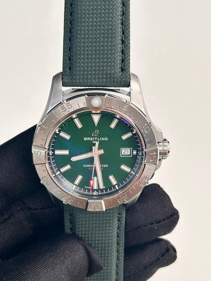 Breitling Avenger Automatic 42 A17328101L1X1