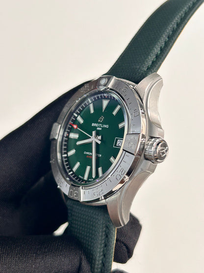 Breitling Avenger Automatic 42 A17328101L1X1