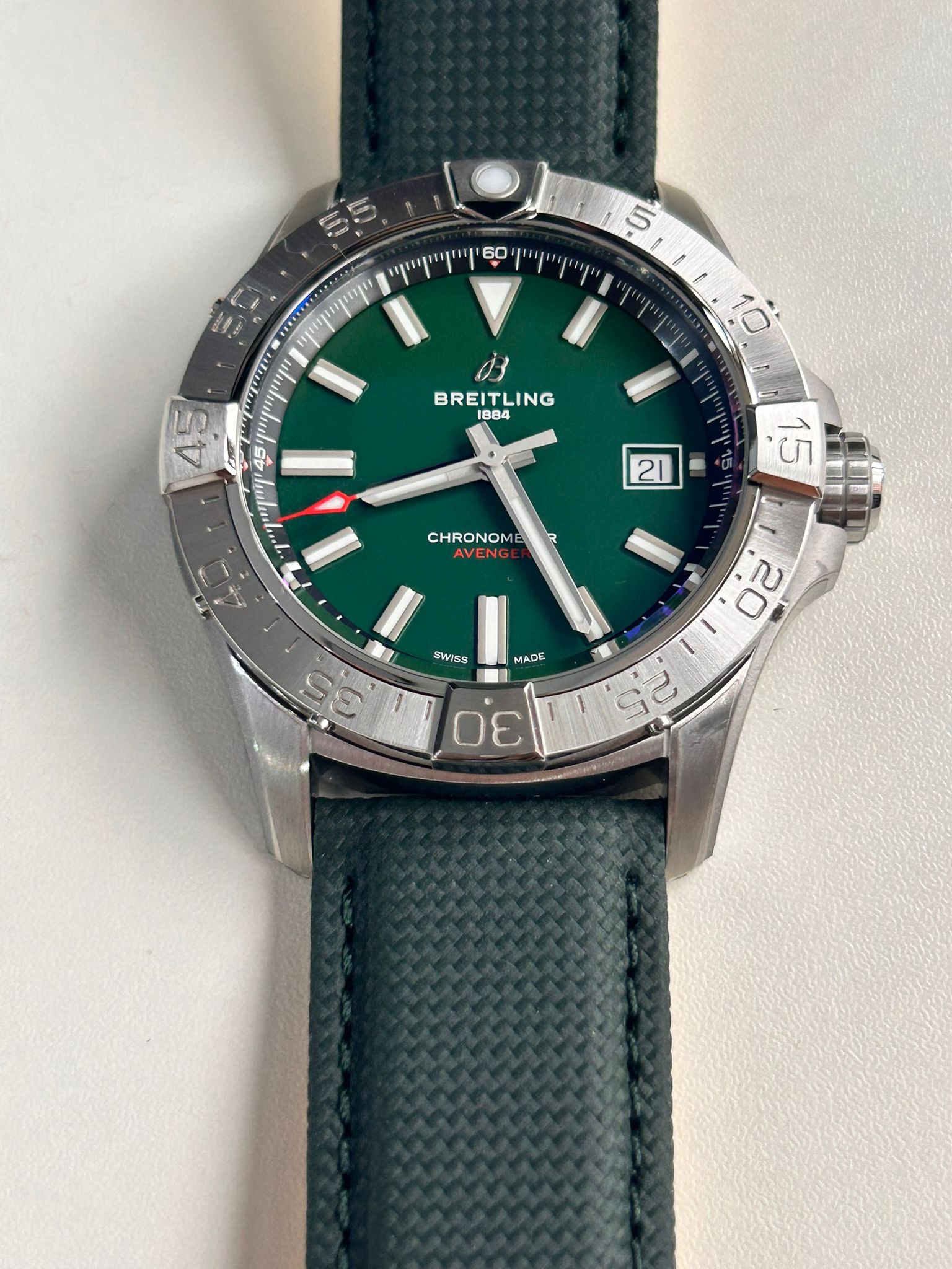 Breitling Avenger Automatic 42 A17328101L1X1