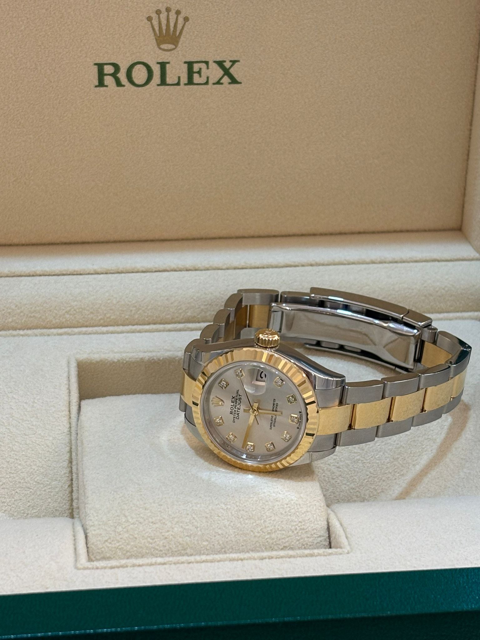 Rolex Lady-Datejust 28 279173G Silver Diamonds Oyster 2026