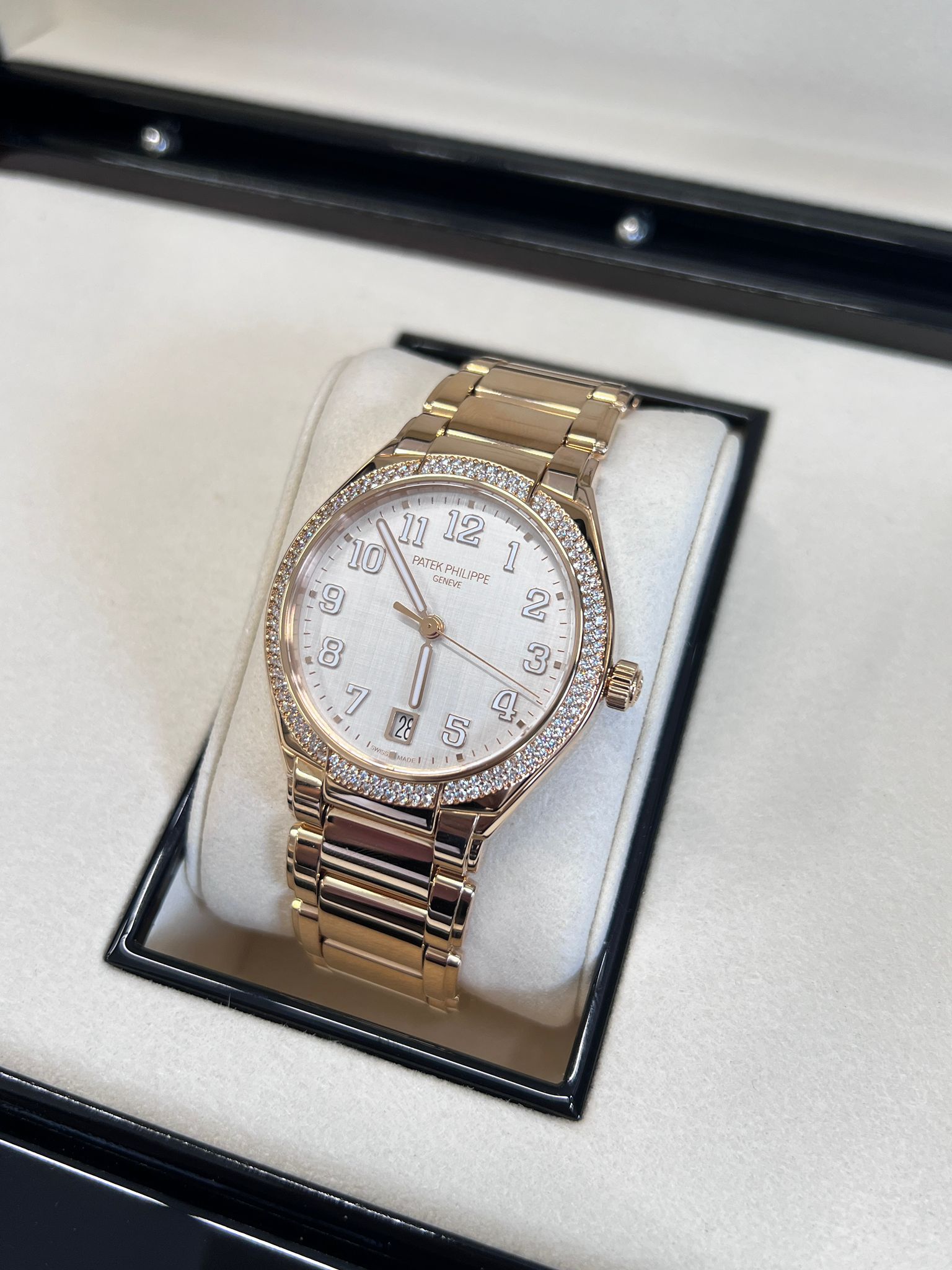 Patek Philippe Twenty~4 7300/1200R-010