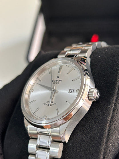 Tudor Style 12500-0003