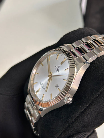 Tudor Style M12710-0005 SILVER