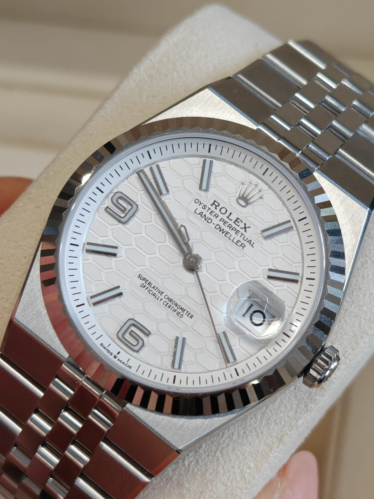 Rolex Land-Dweller 40 127334 White 2026