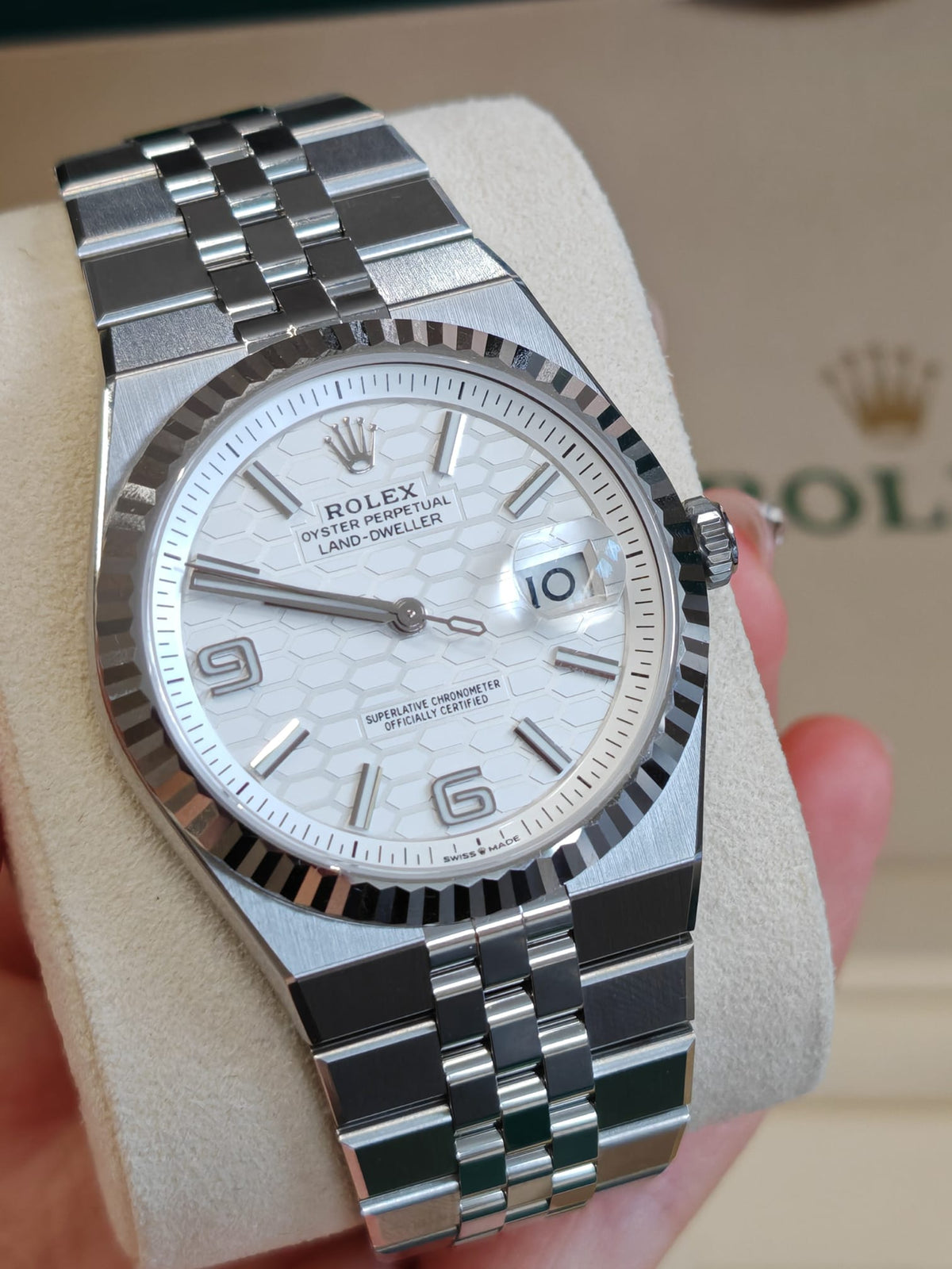 Rolex Land-Dweller 40 127334 White 2026