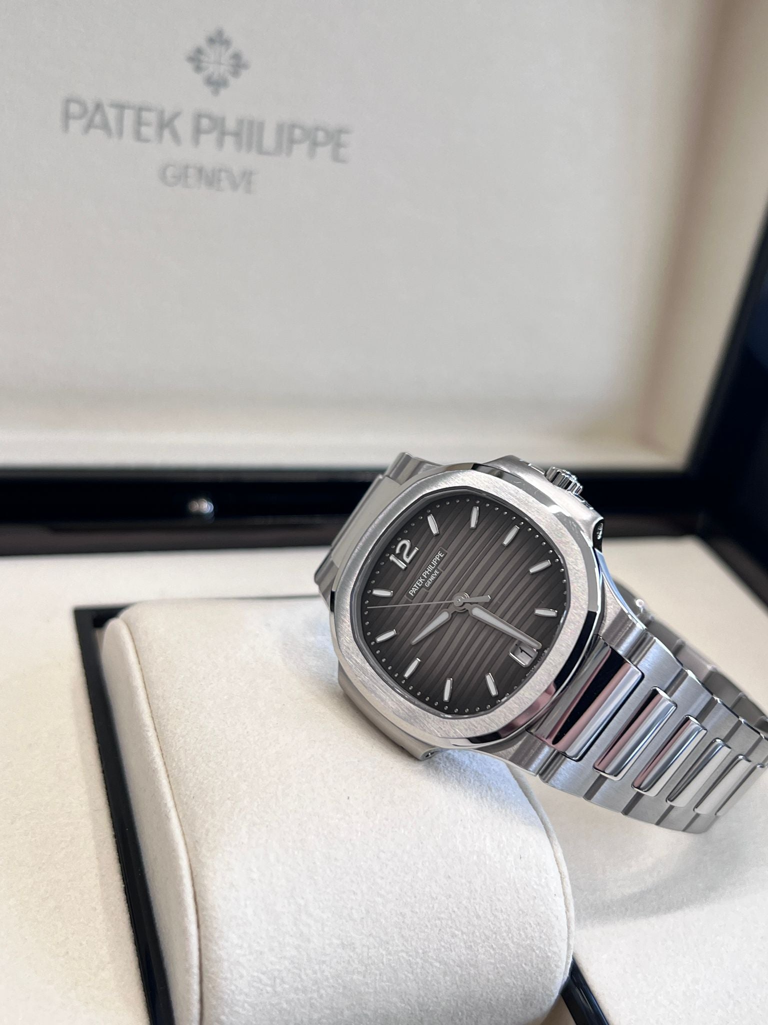 Patek Philippe 7118/1A-011  2024