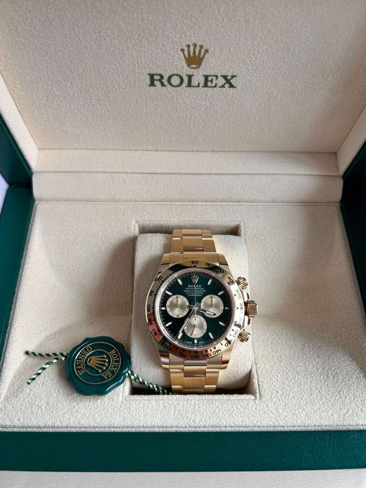 Rolex Cosmograph Daytona 126508 Green and Golden 2025