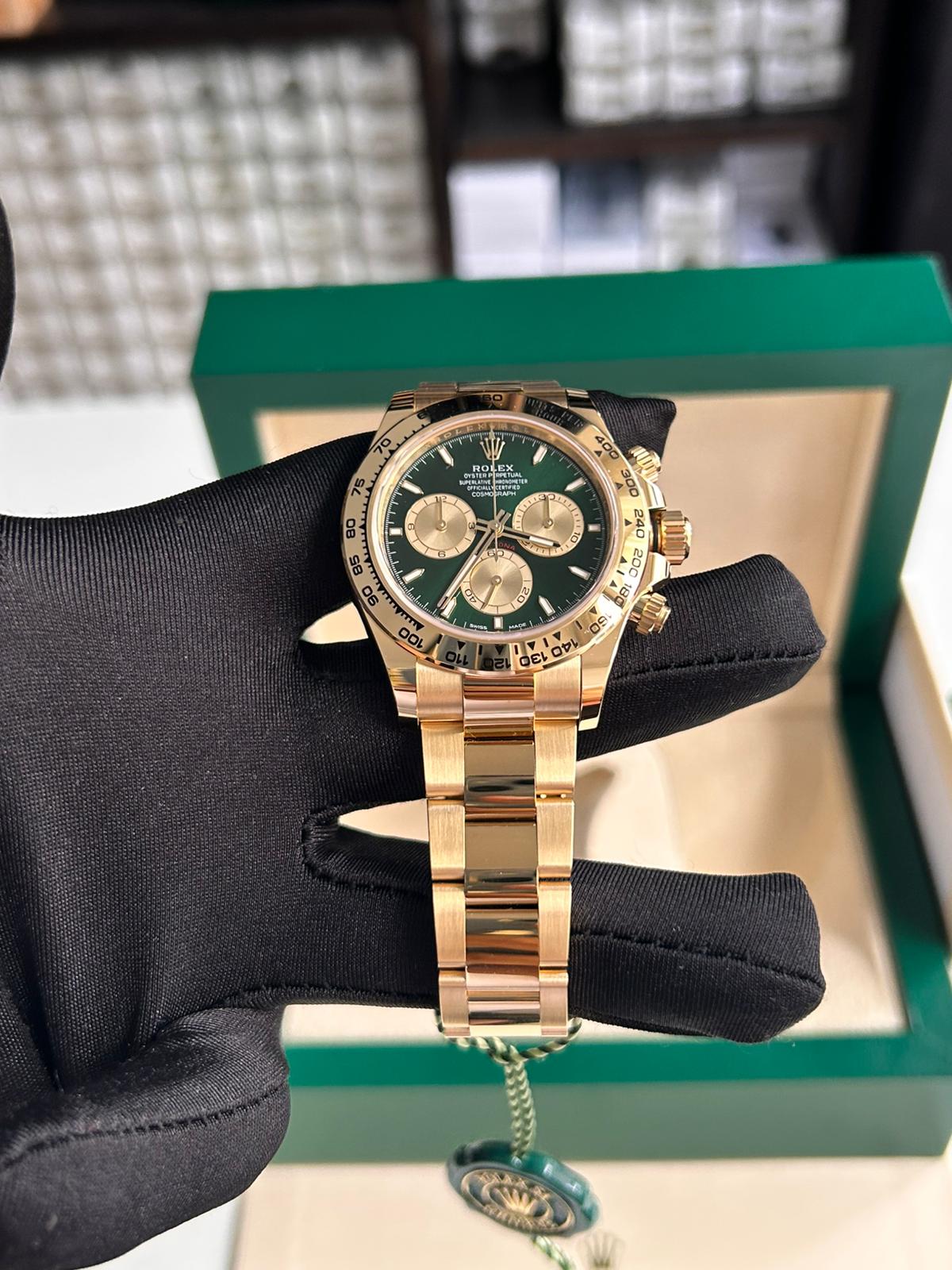 Rolex Cosmograph Daytona 126508 Green and Golden 2026
