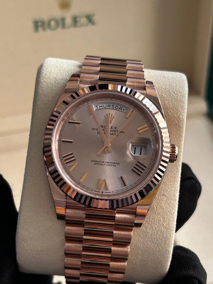 Rolex Day-Date 40 228235 Sundust Roman 2025