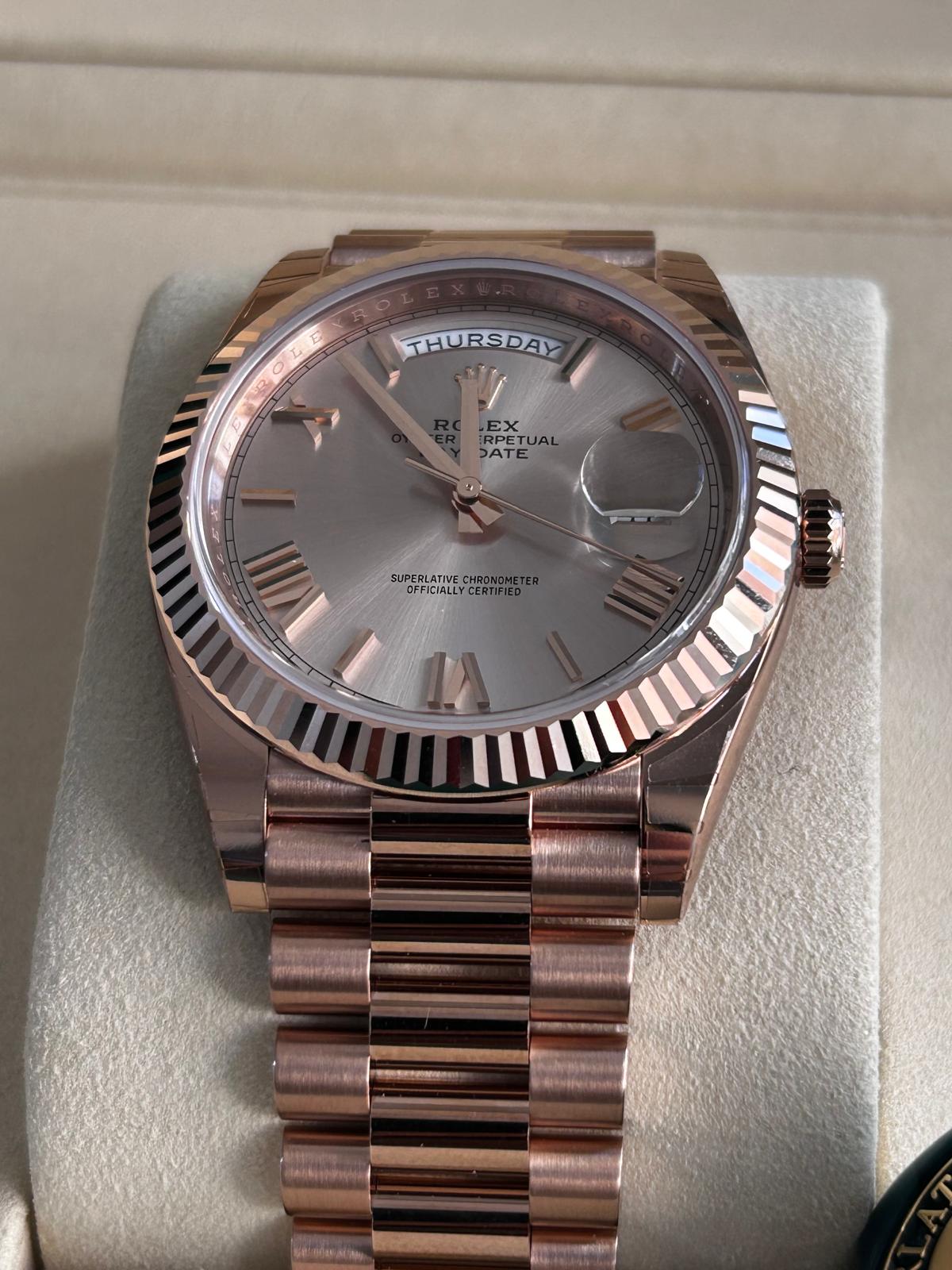 Rolex Day-Date 40 228235 Sundust Roman 2025
