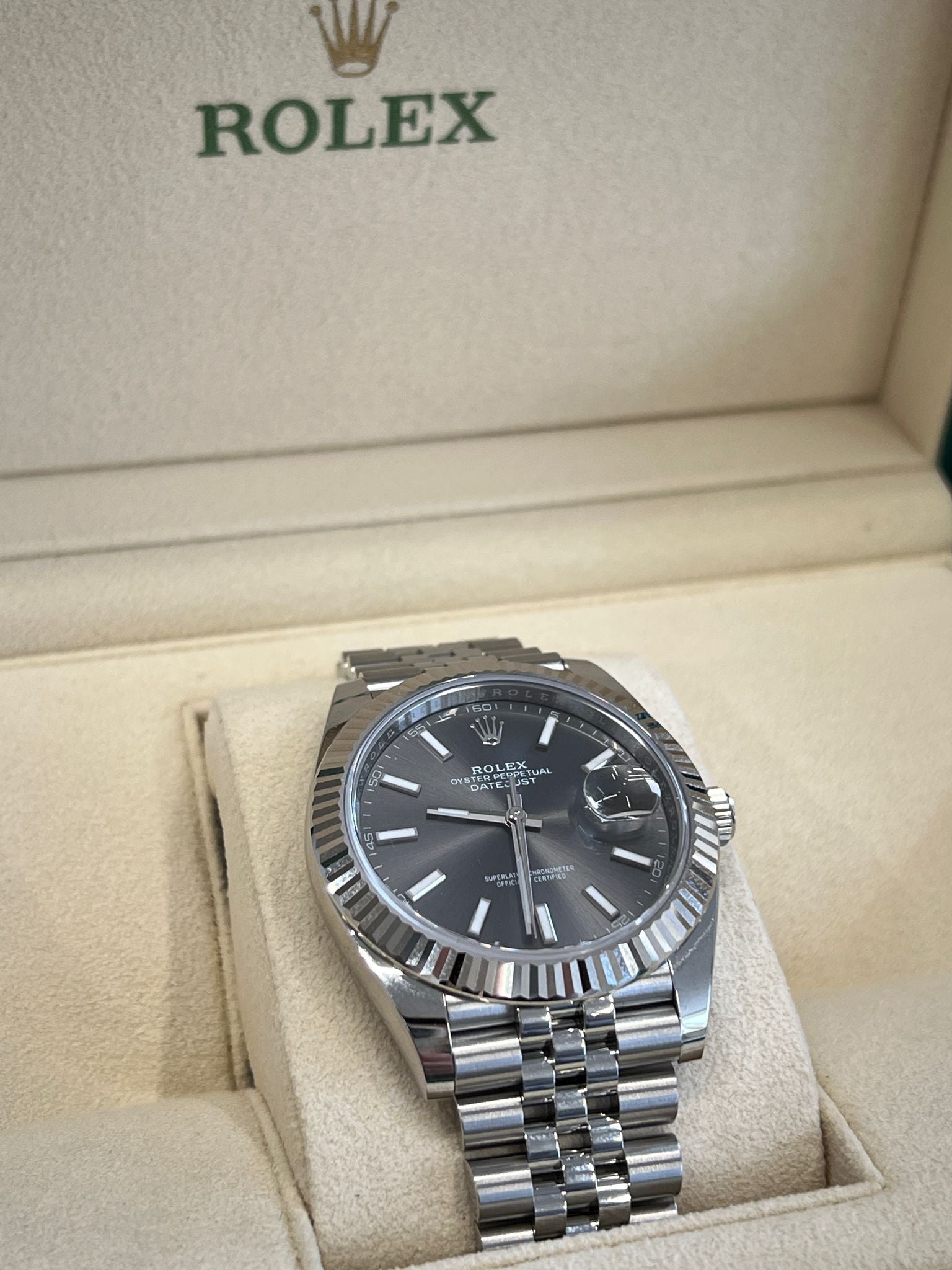 Rolex Datejust 41 126334 Grau Index Jubilee 2025