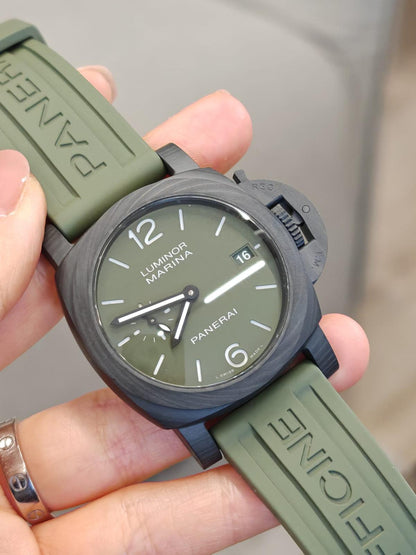 Panerai Luminor Quaranta Carbotech PAM 01526