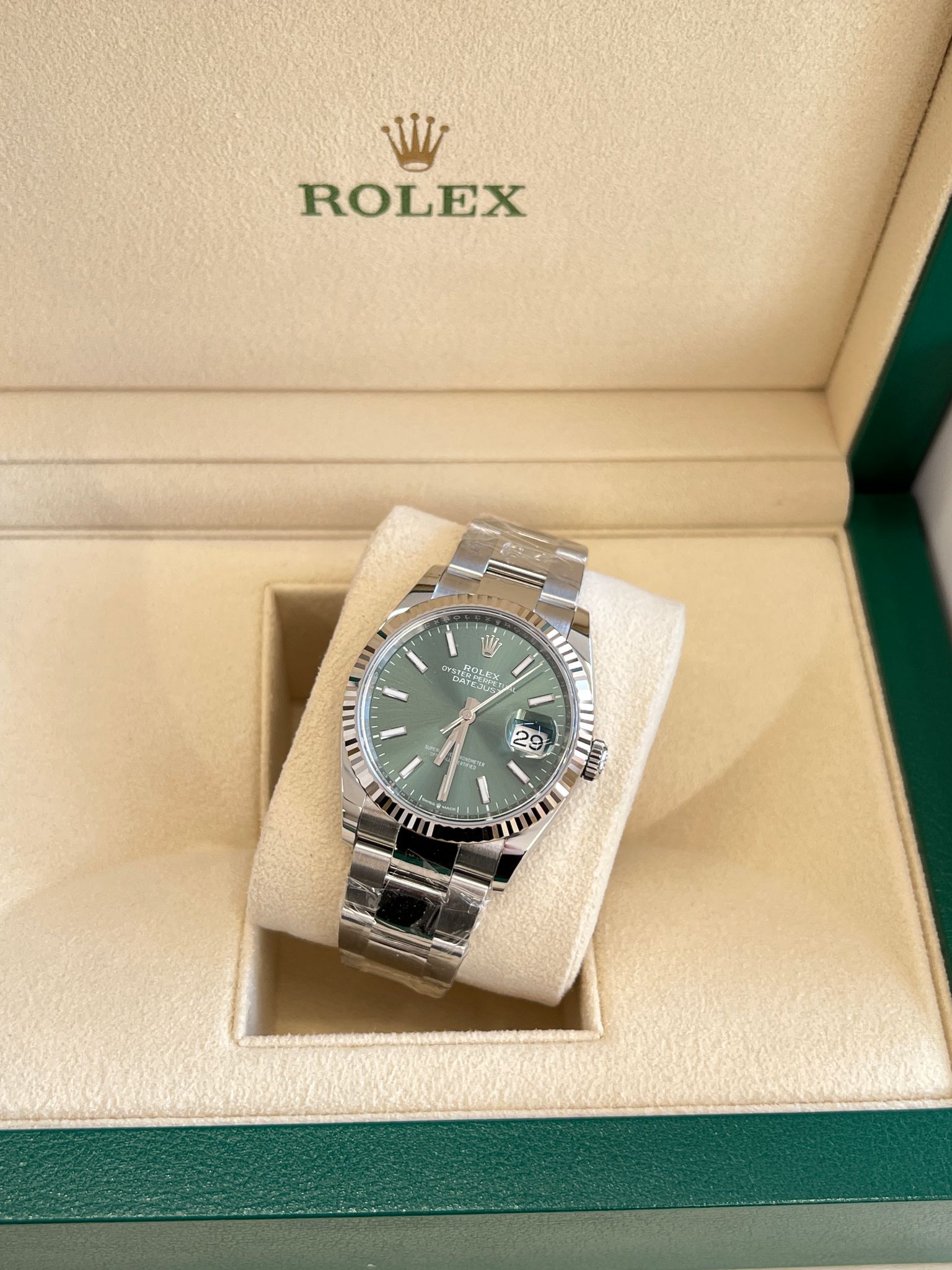 Rolex Datejust 36 126234 GREEN INDEX OYS