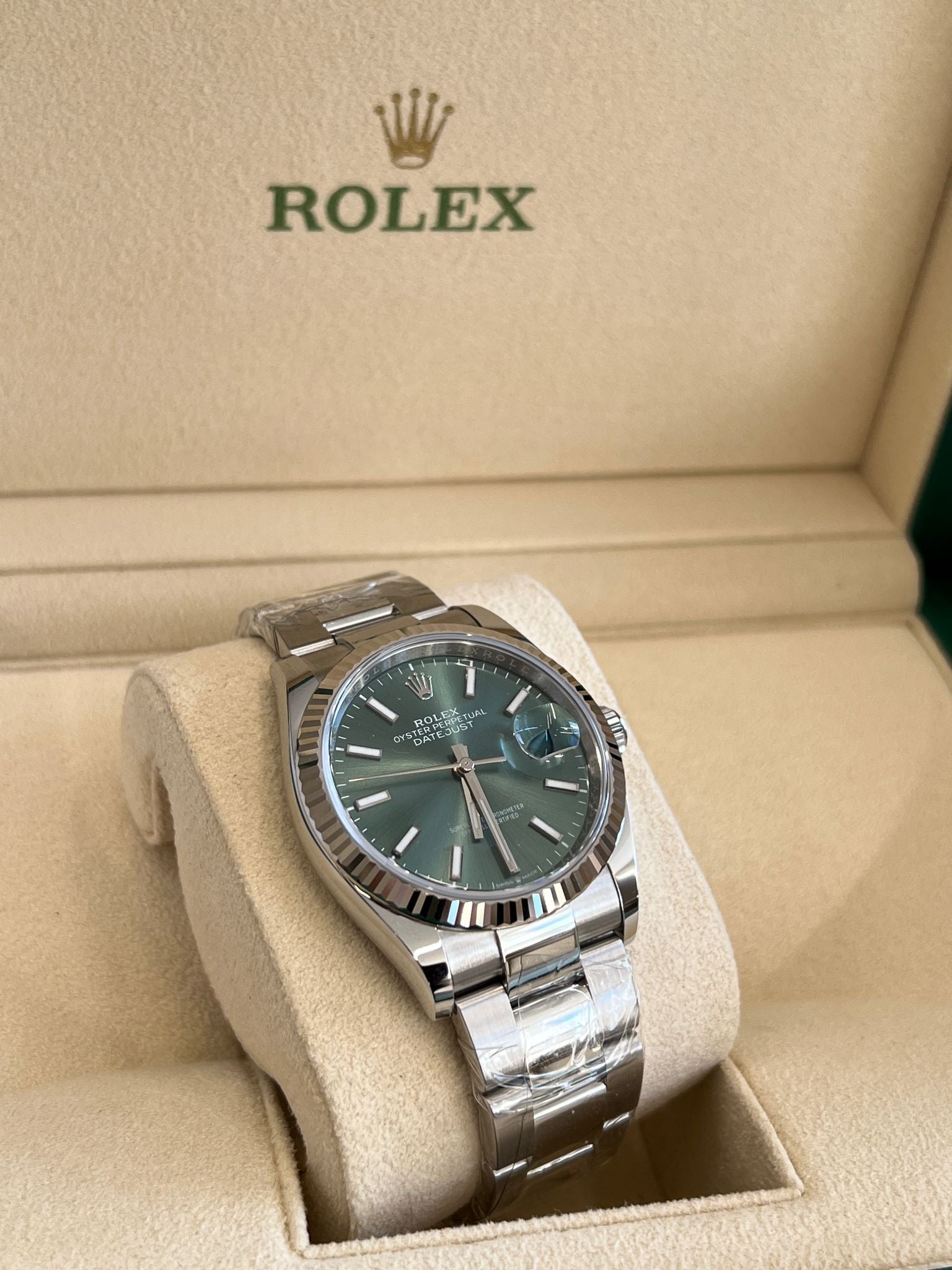 Rolex Datejust 36 126234 GREEN INDEX OYS