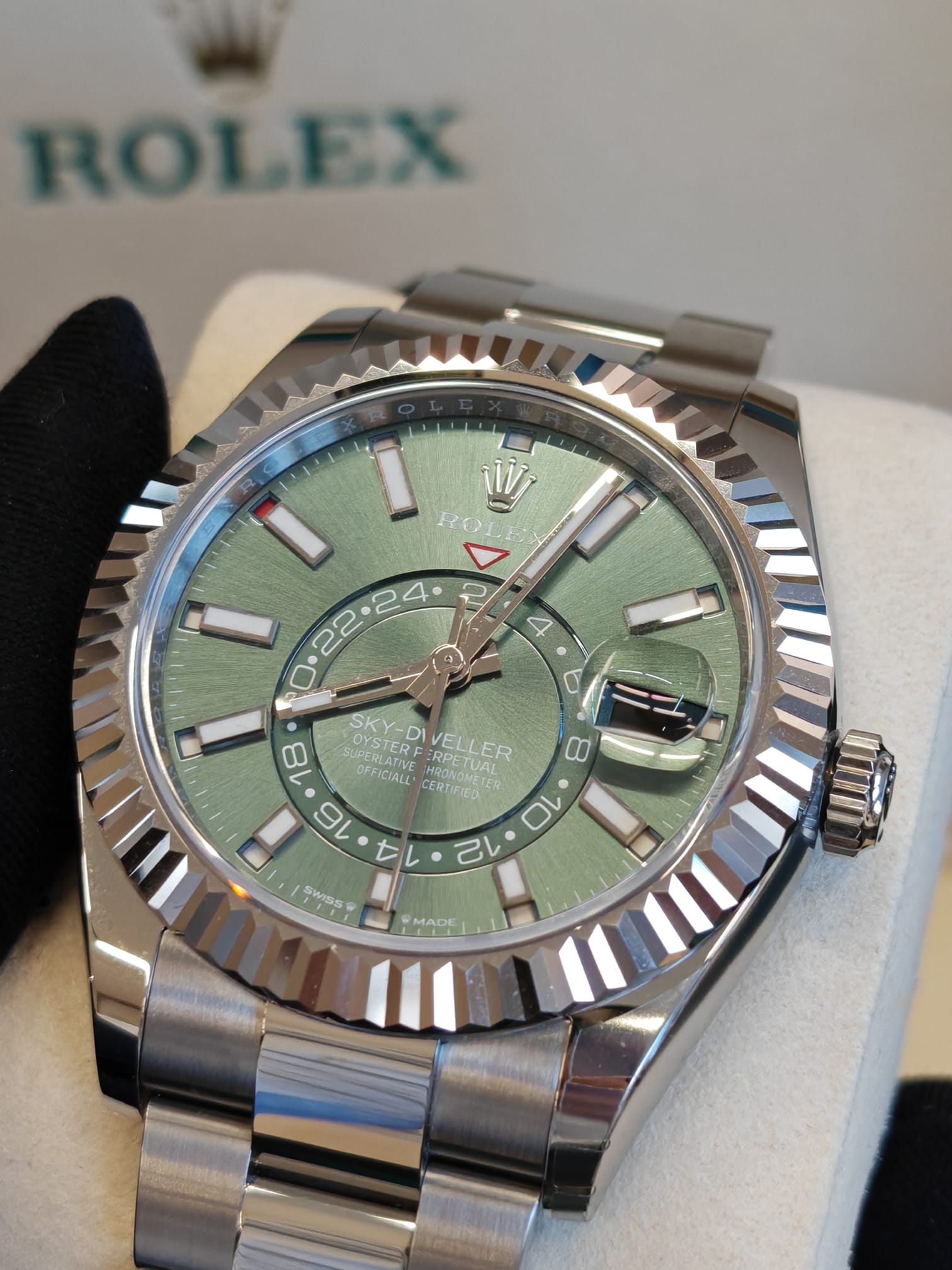 Rolex Sky-Dweller 336934 GREEN OYS