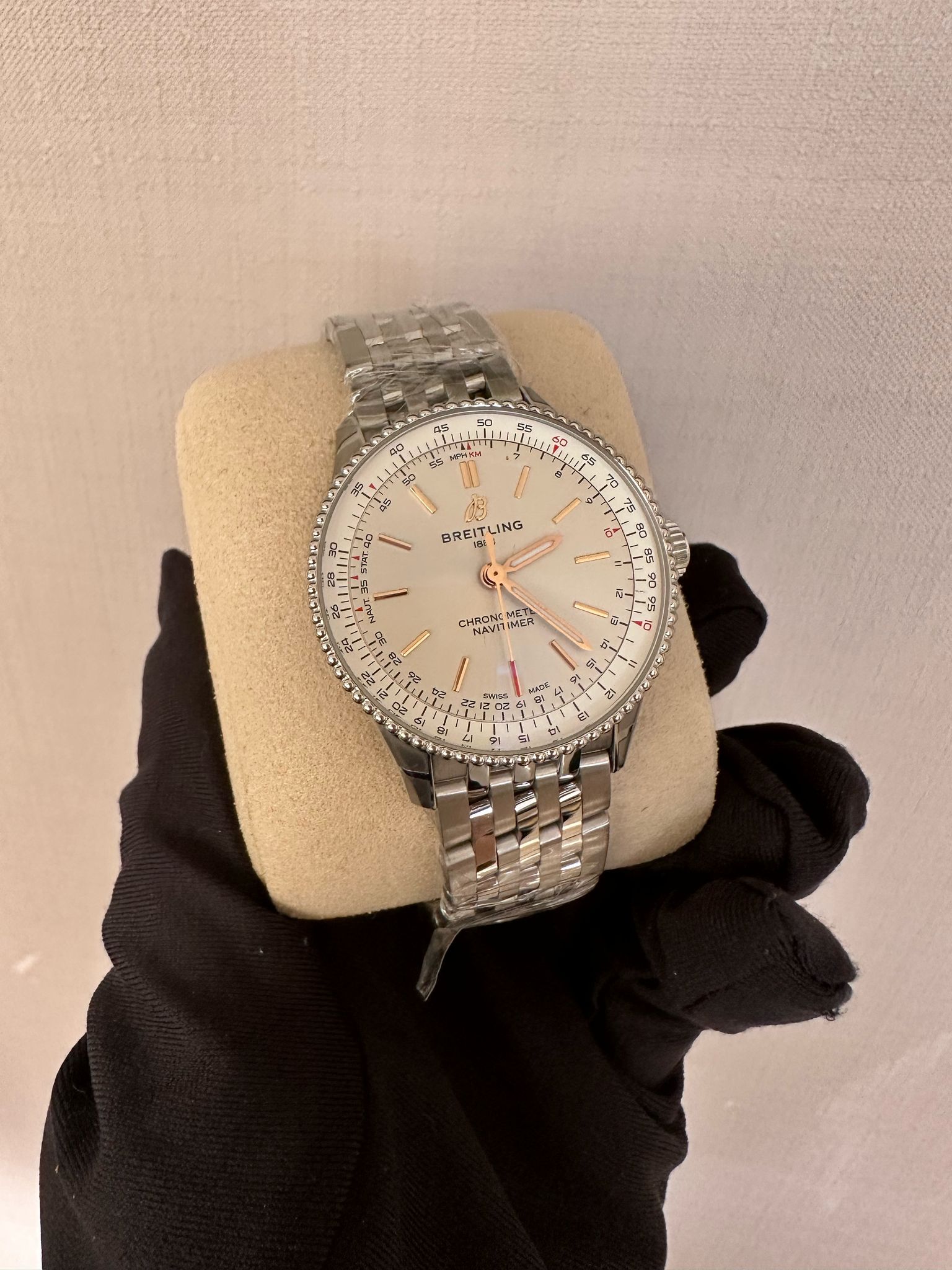 Breitling Navitimer  A17327211G1A1