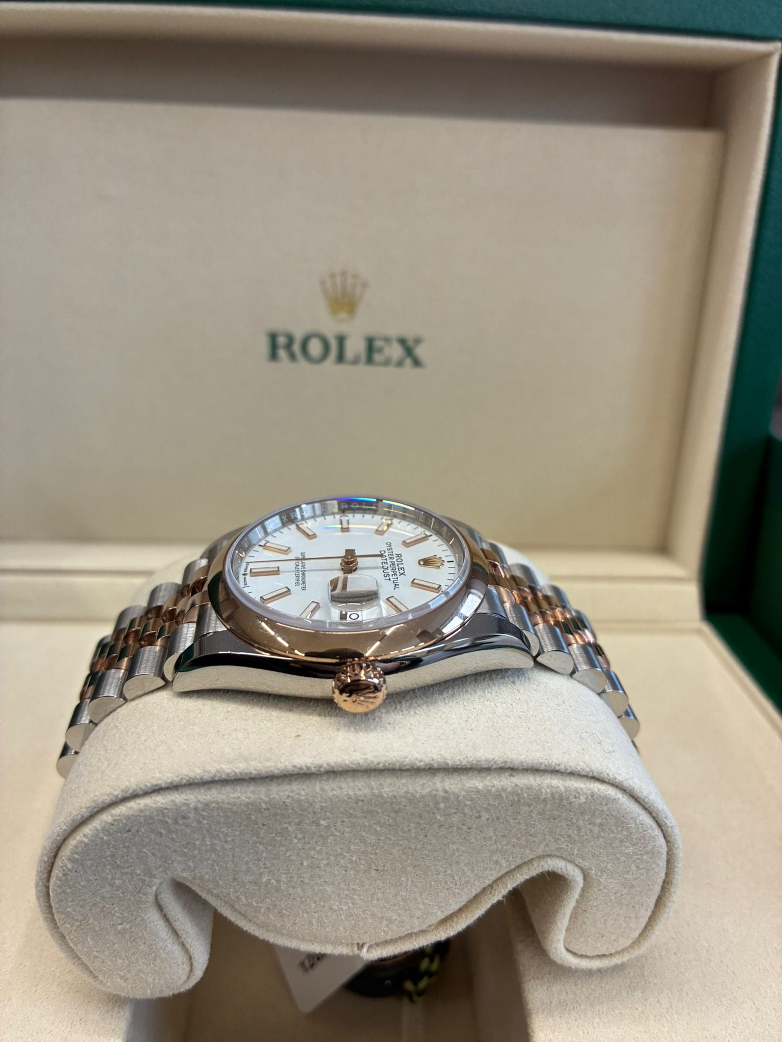 Rolex Datejust 36 126201-0017 white index jub