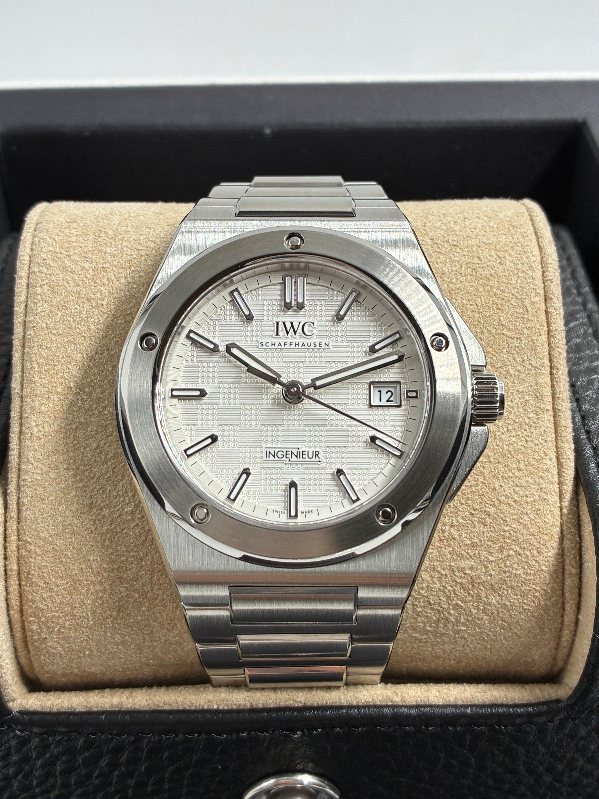 IWC Ingenieur IW328902 Silver 2026