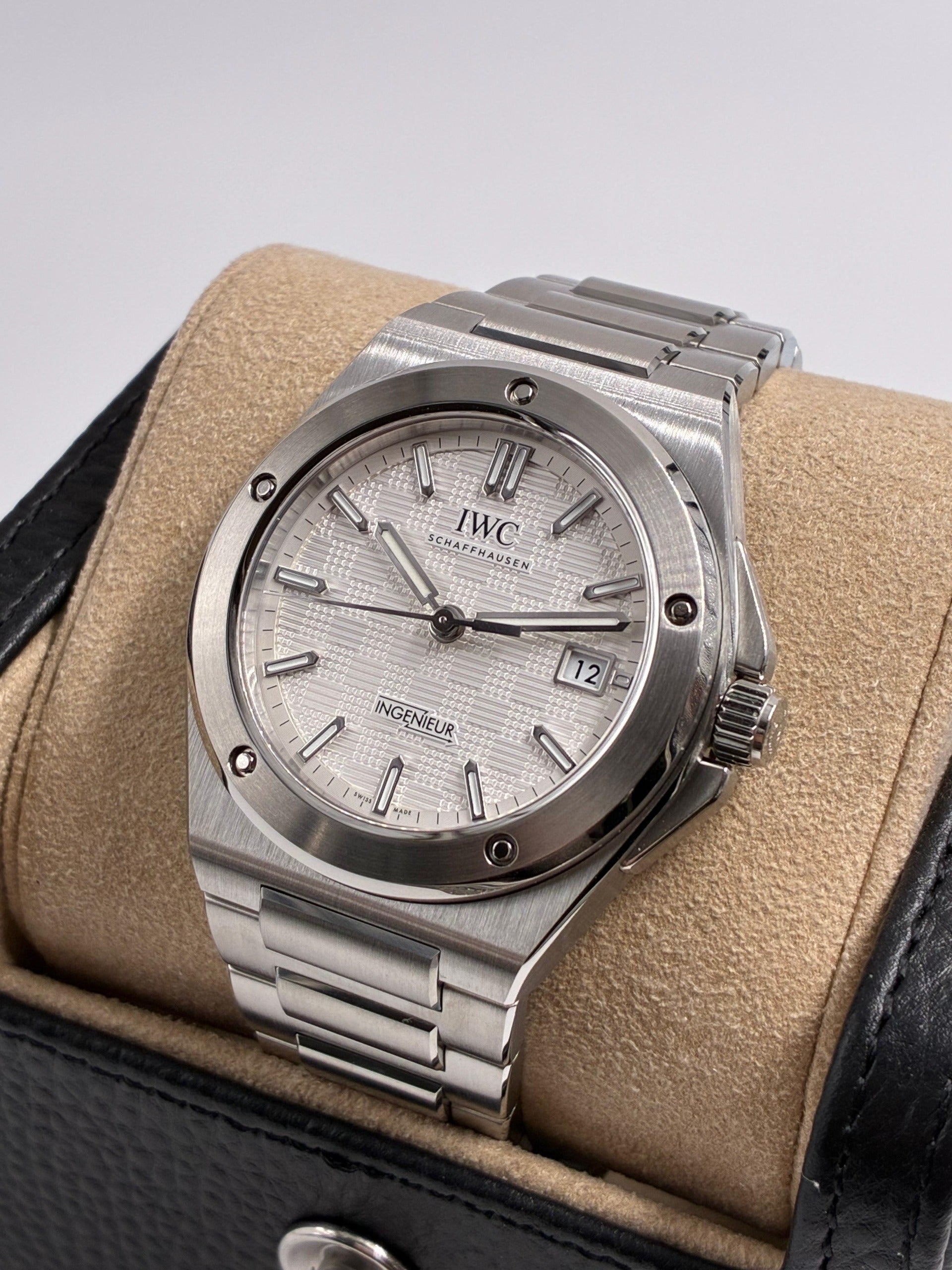 IWC Ingenieur IW328902 Silver 2026