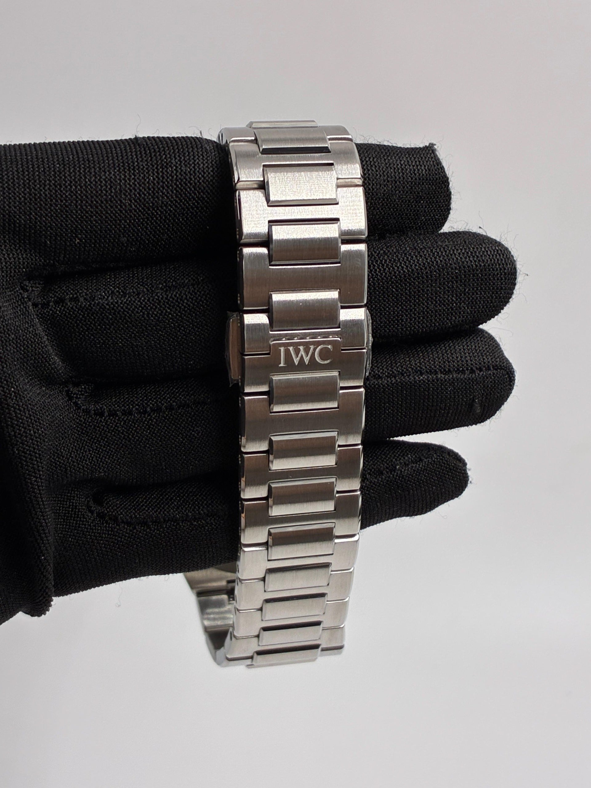 IWC Ingenieur IW328902 Silver 2026