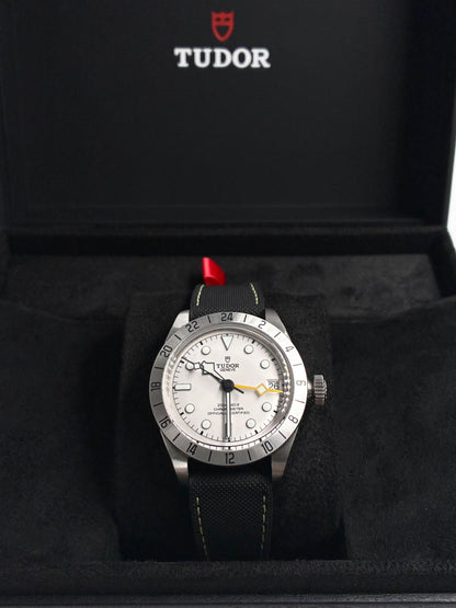 Tudor Black Bay Pro 79470-0006