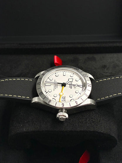Tudor Black Bay Pro 79470-0006