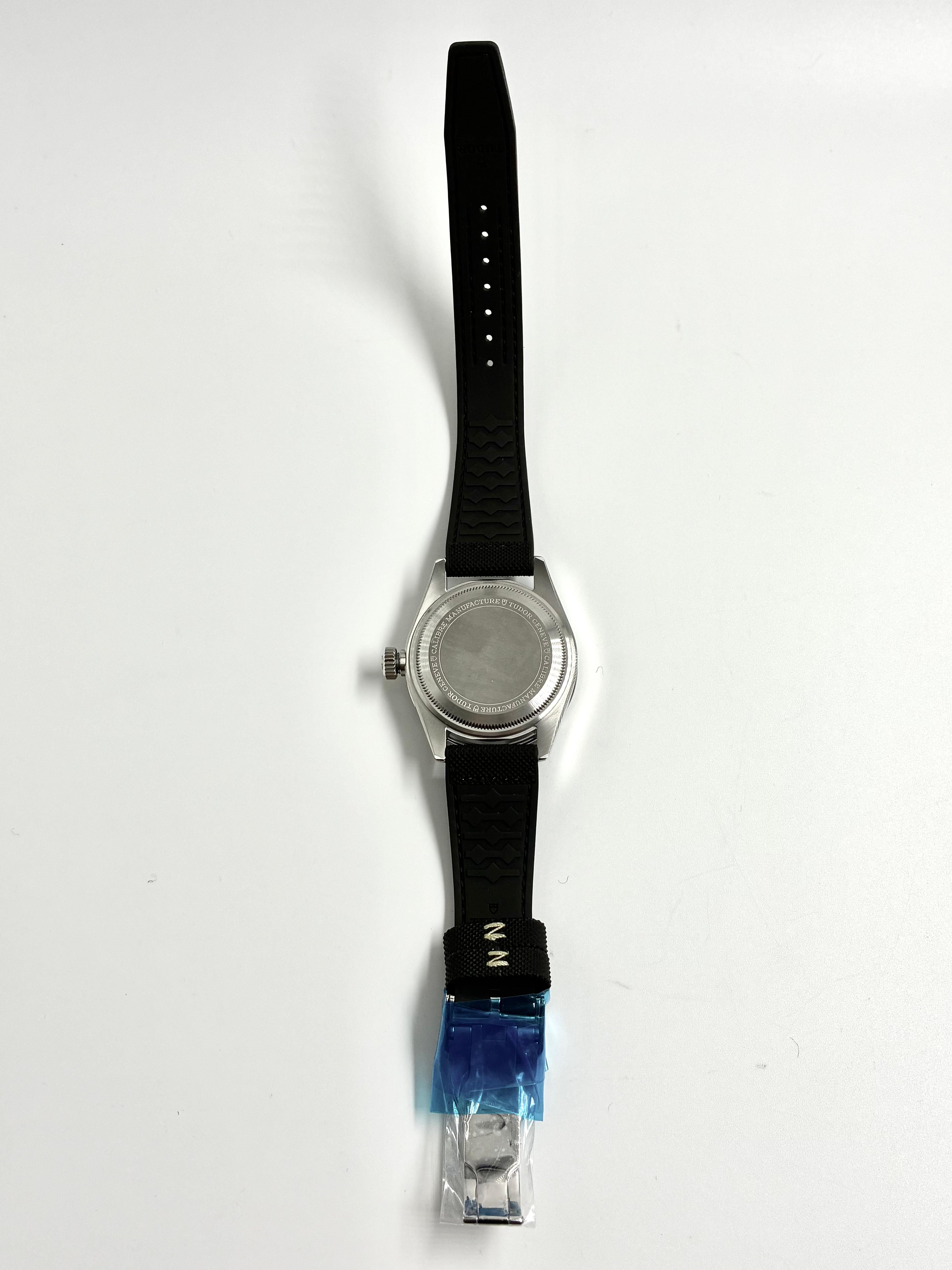 Tudor Black Bay Pro 79470-0006