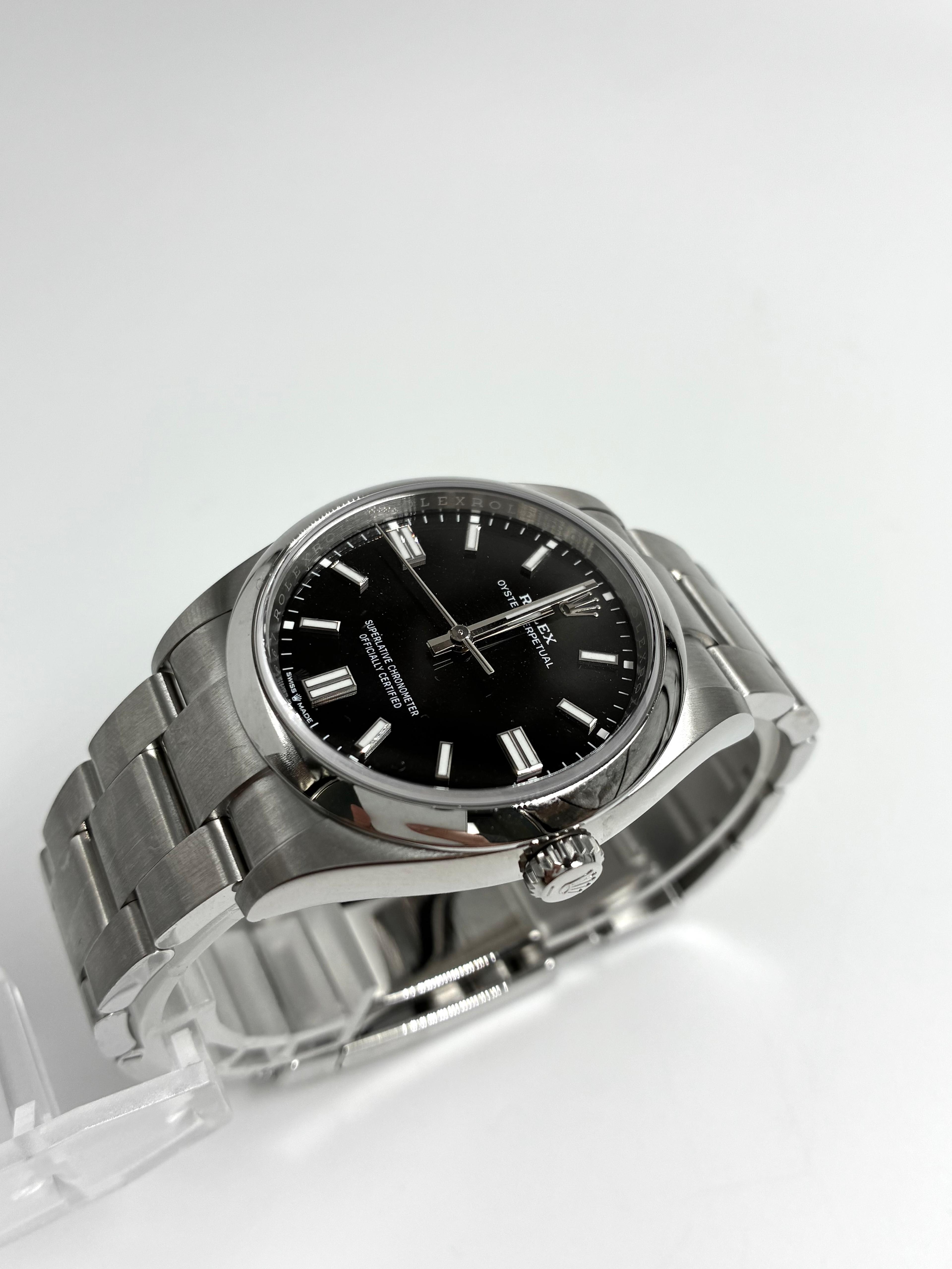 Rolex Oyster Perpetual 36 126000 Black Index 2026