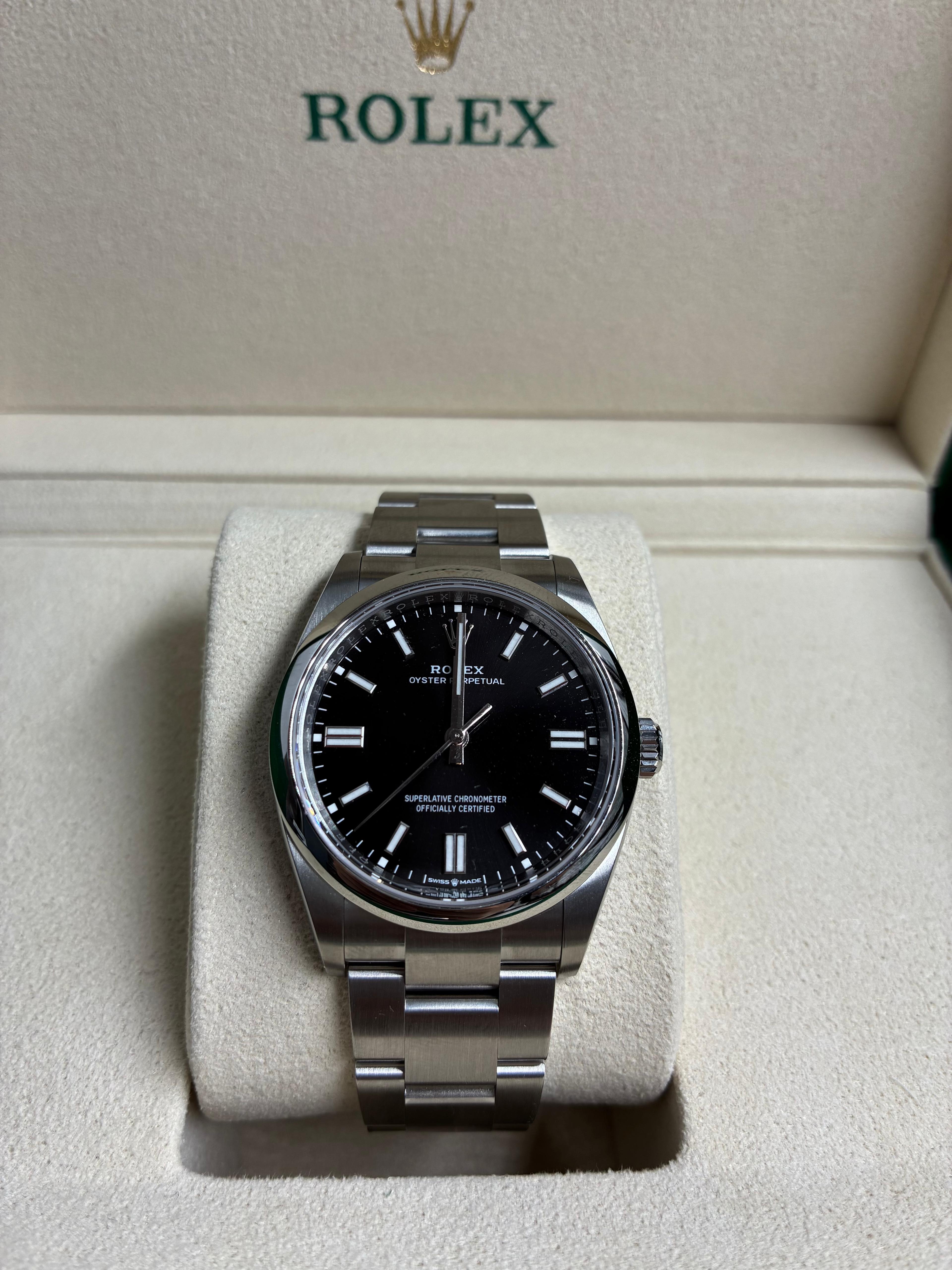 Rolex Oyster Perpetual 36 126000 Black Index 2026