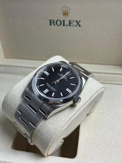 Rolex Oyster Perpetual 36 126000 Black Index 2026