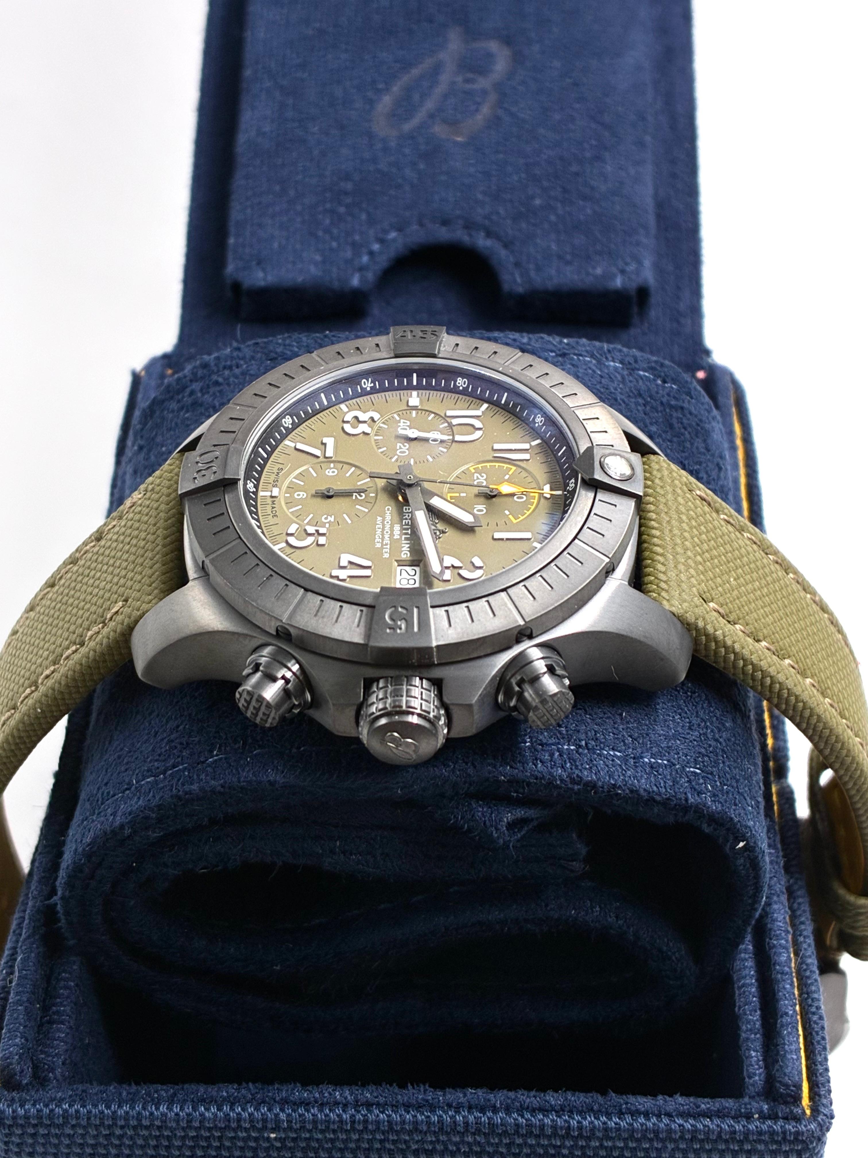 Breitling Avenger V13317101L1X1  Chronograph 45